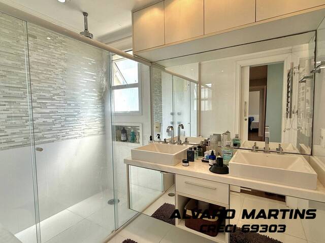 Apartamento para Venda em Santana de Parnaíba - 4