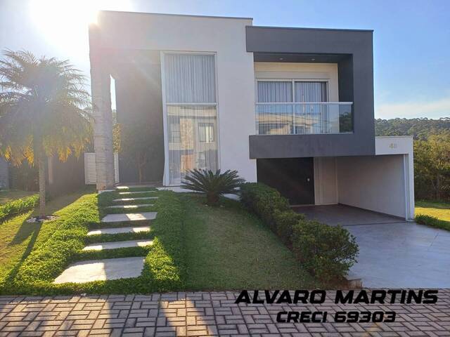 #2418 - Casa em condomínio para Venda em Santana de Parnaíba - SP