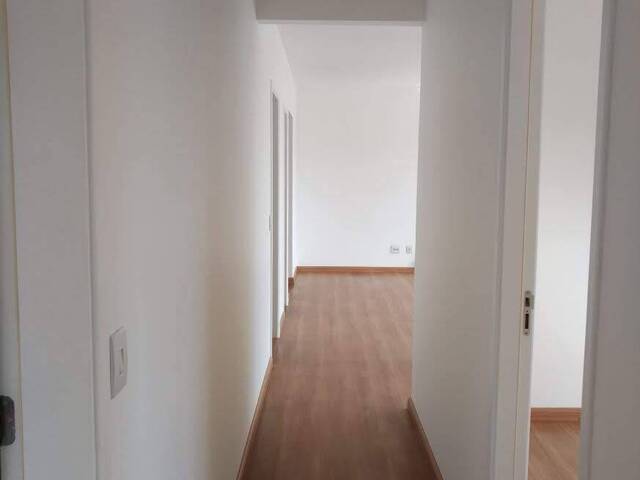 Apartamento para Venda em Santana de Parnaíba - 4