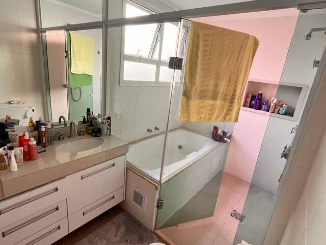 Apartamento para Venda em Santana de Parnaíba - 4