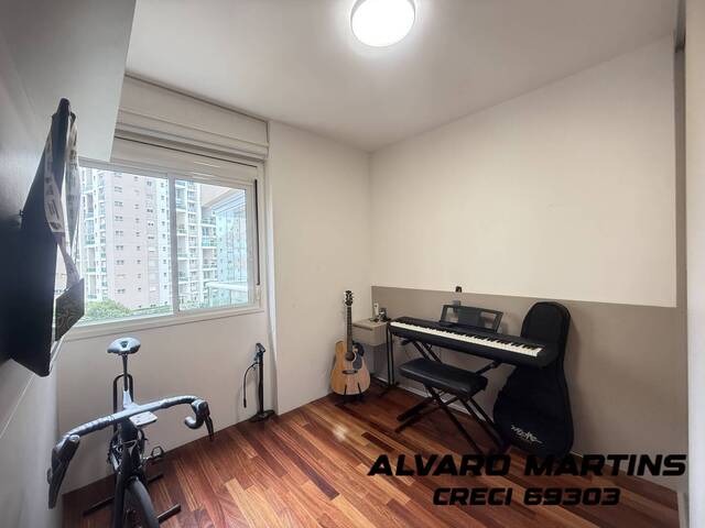 Apartamento para Venda em Santana de Parnaíba - 4