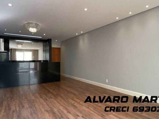 Apartamento para Venda em Santana de Parnaíba - 4