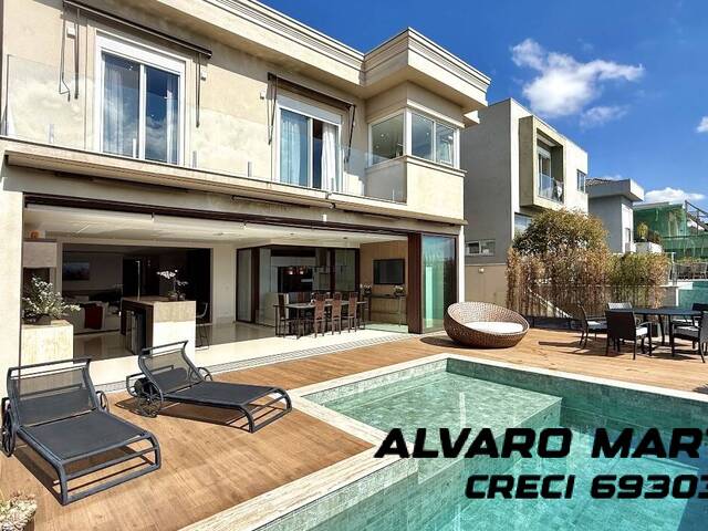 #2694 - Casa em condomínio para Venda em Santana de Parnaíba - SP