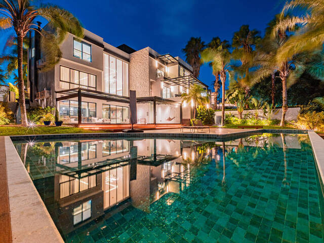 #2711 - Casa em condomínio para Venda em Santana de Parnaíba - SP