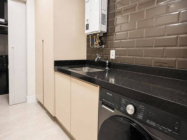 Apartamento para Venda em Santana de Parnaíba - 4