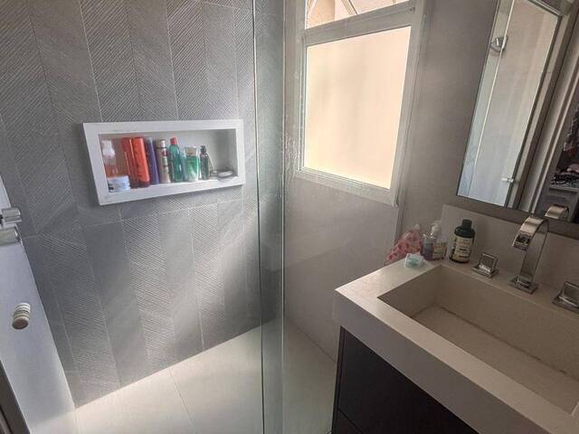 Apartamento para Venda em Santana de Parnaíba - 3