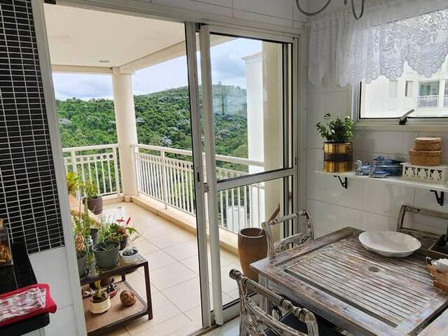 Apartamento para Venda em Santana de Parnaíba - 4
